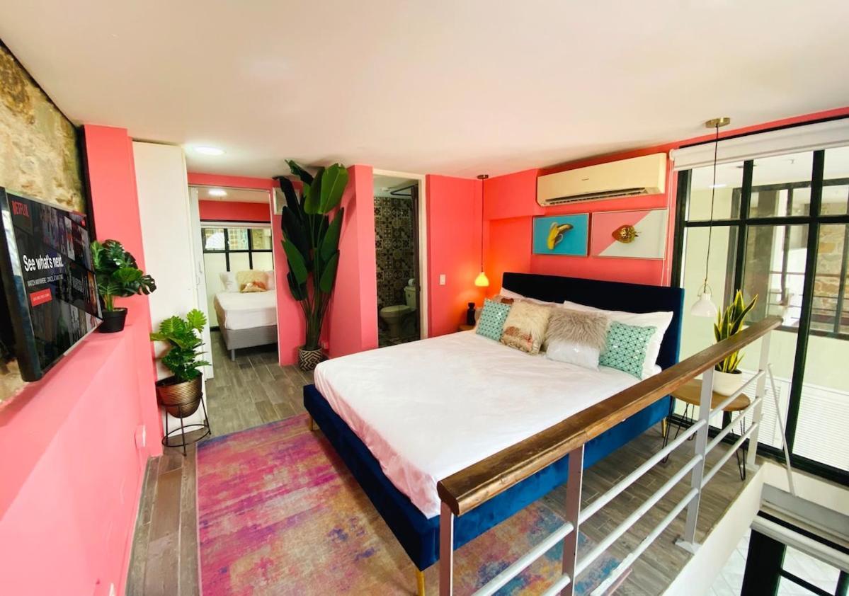 Amazinn Places Casco Viejo Pink Desing And Pool IX مدينة باناما المظهر الخارجي الصورة